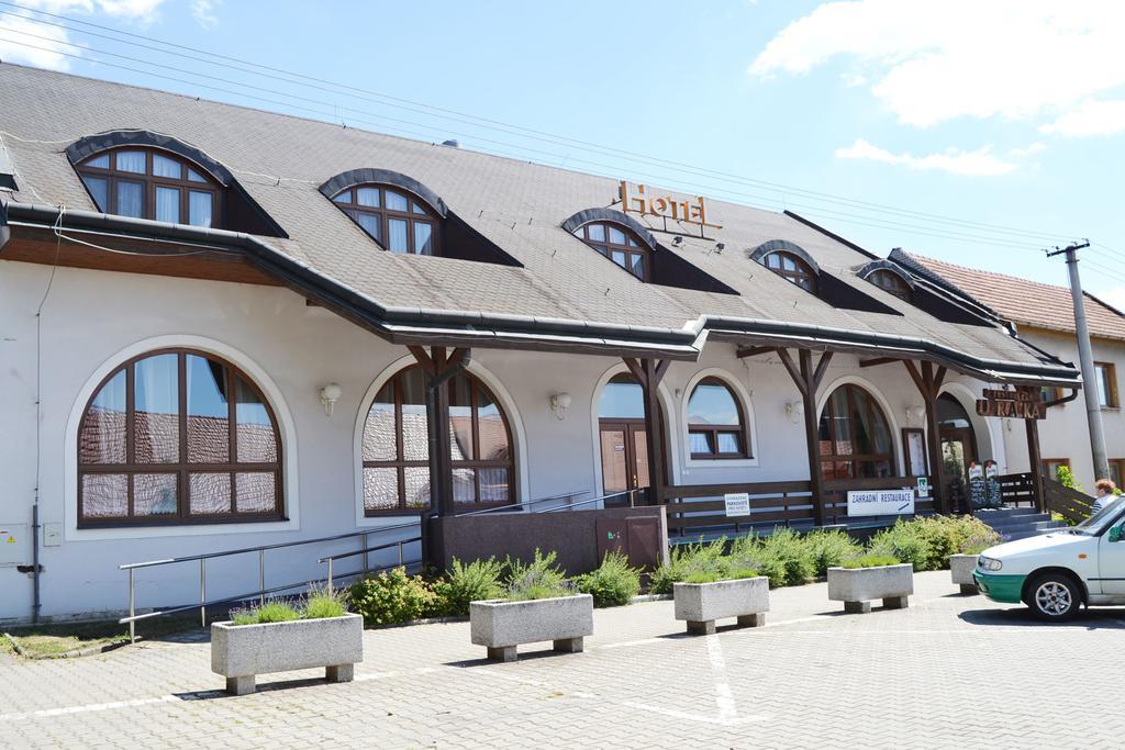 Hotel U Racka Ostrožská Nová Ves Exterior foto