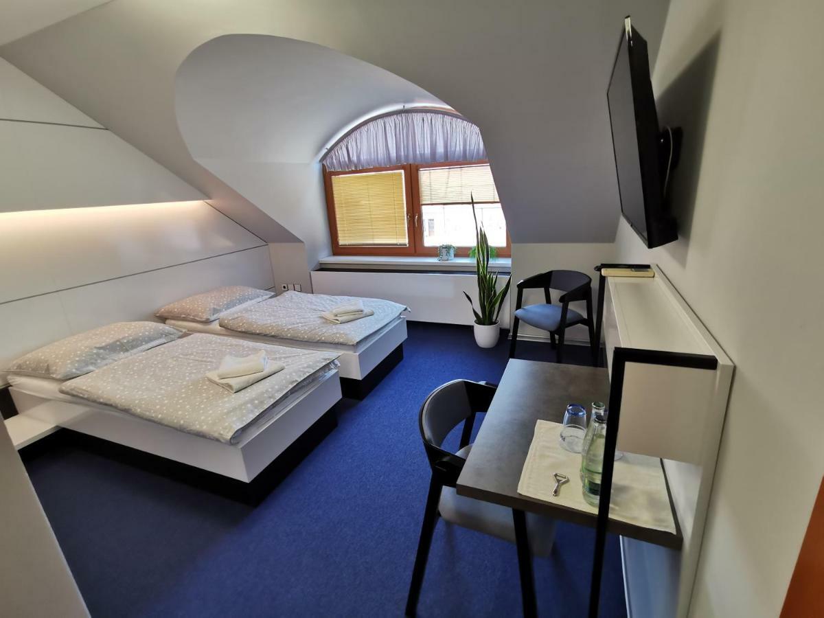 Hotel U Racka Ostrožská Nová Ves Exterior foto